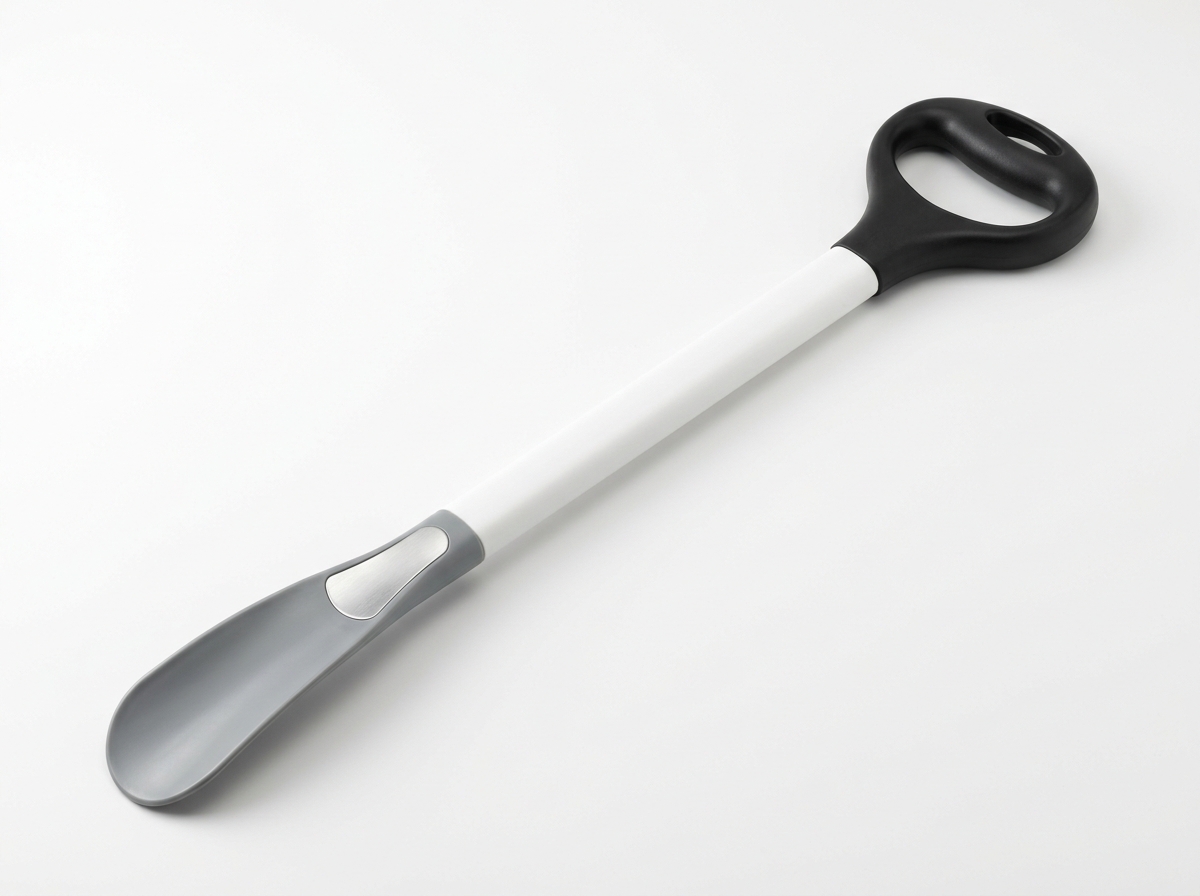 Long-handled shoehorn